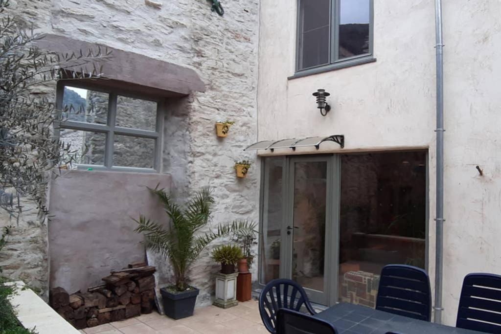 Villa Havre de paix au pied de la montagne à Les Ilhes Extérieur photo
