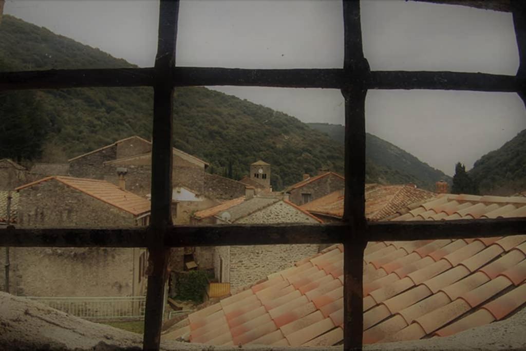 Villa Havre de paix au pied de la montagne à Les Ilhes Extérieur photo