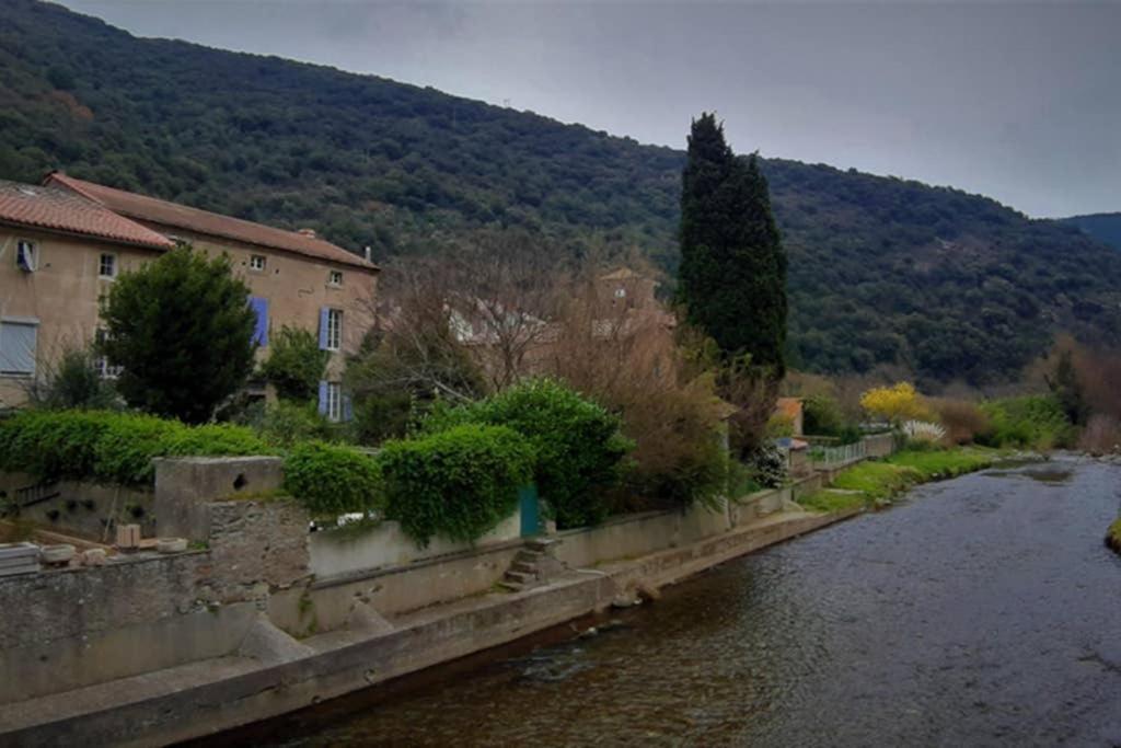 Villa Havre de paix au pied de la montagne à Les Ilhes Extérieur photo